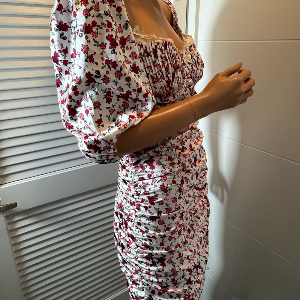 For Love & Lemons Floral Ruched Dress size medium - Picture 4 of 15